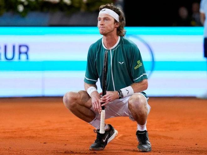 帮你续写更 帮你续写更