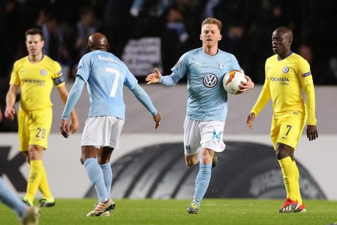 面具有巨大 面具有巨大